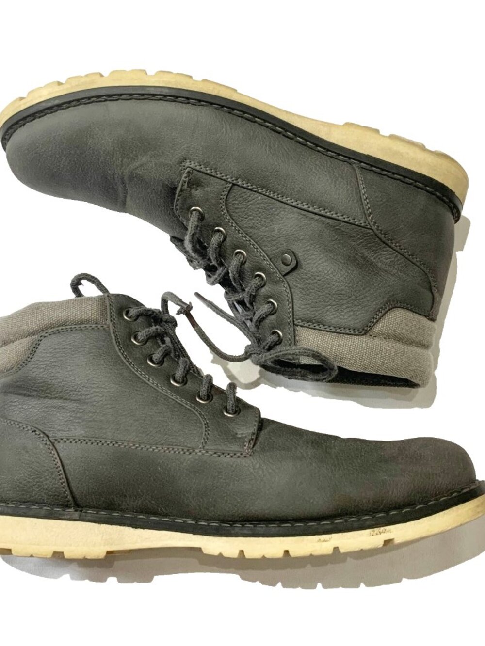 B&B Softmoc Men's Boots Size 9 Gray Chukka Ankle Boots Lace Up Faux Leather